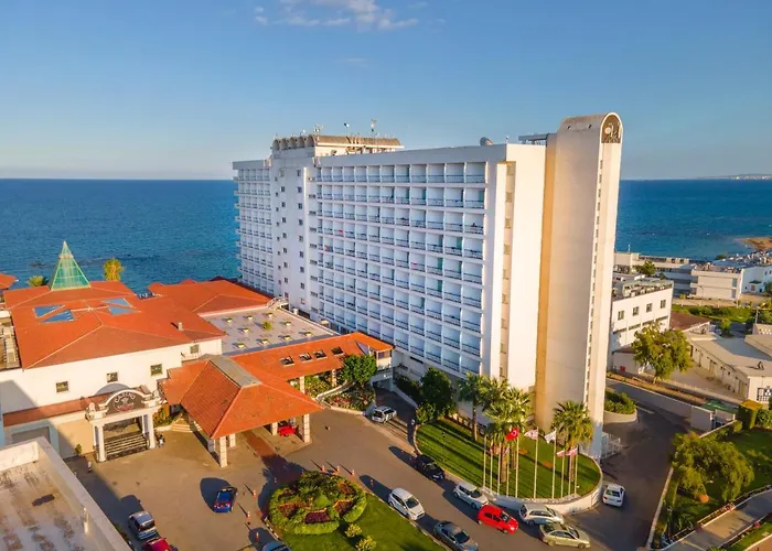 Hotel with view: Salamis Bay Conti Resort Hotel & Casino